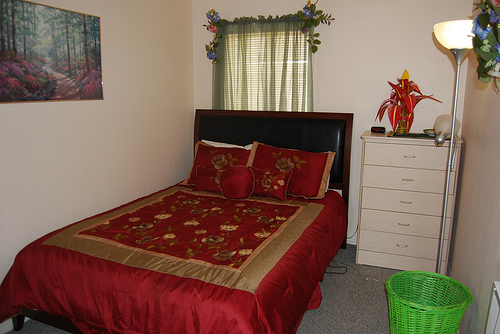 2nd bedroom queen